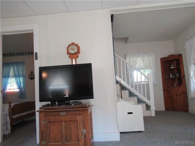 443 Lakeside Road, Evans, NY 14006