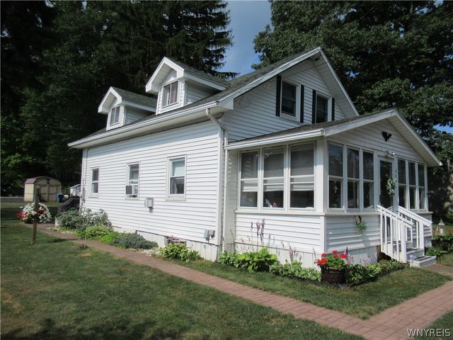 443 Lakeside Road, Evans, NY 14006