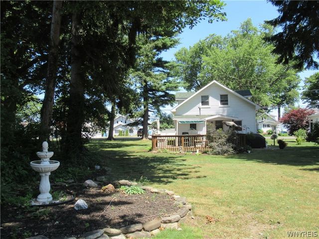443 Lakeside Road, Evans, NY 14006