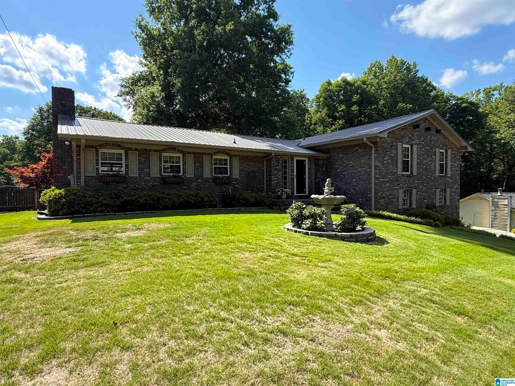 621 PINEVIEW DRIVE, Brookside, AL 35214