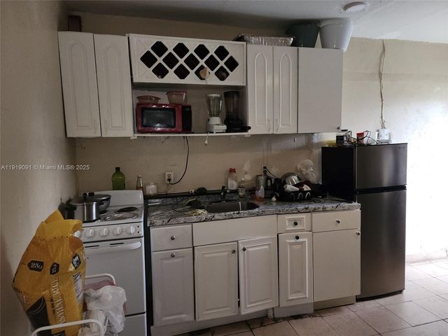 4795 NW 42nd St C, Lauderdale Lakes, FL 33319