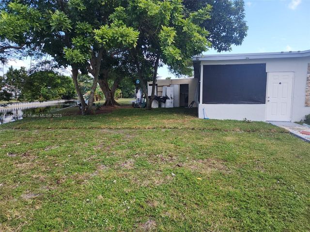 4795 NW 42nd St C, Lauderdale Lakes, FL 33319