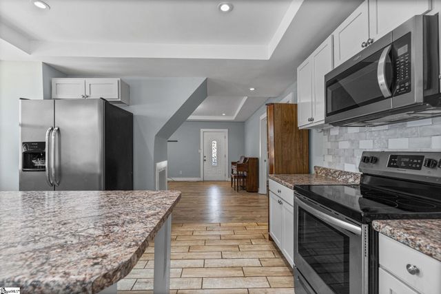 3002 Old Buncombe Road, Greenville, SC 29609