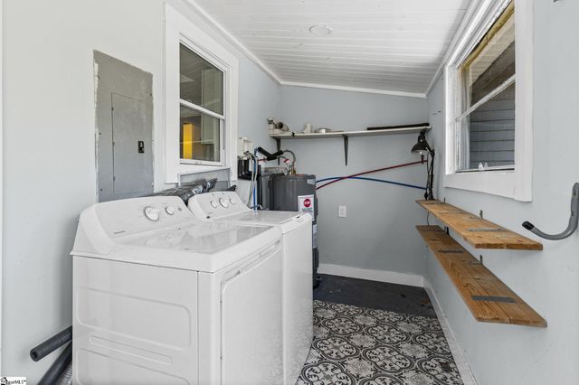 3002 Old Buncombe Road, Greenville, SC 29609