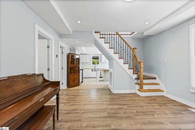 3002 Old Buncombe Road, Greenville, SC 29609
