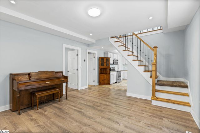 3002 Old Buncombe Road, Greenville, SC 29609
