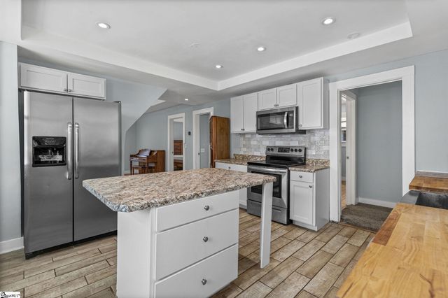 3002 Old Buncombe Road, Greenville, SC 29609