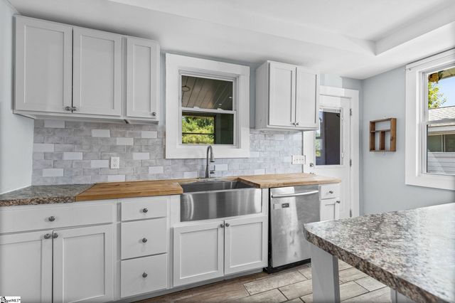 3002 Old Buncombe Road, Greenville, SC 29609