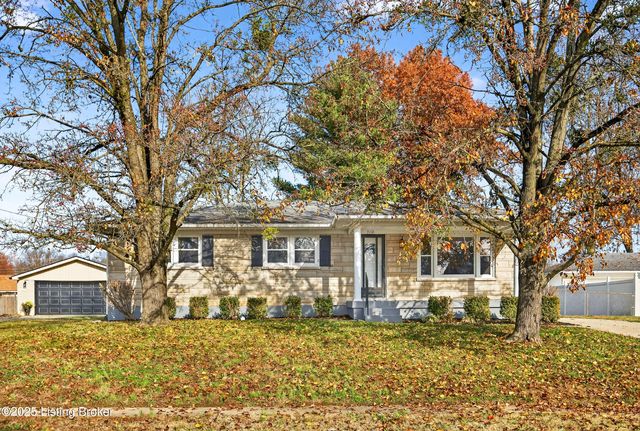 9118 Wanlou Dr, Louisville, KY 40272