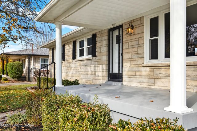 9118 Wanlou Dr, Louisville, KY 40272