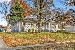 9118 Wanlou Dr, Louisville, KY 40272