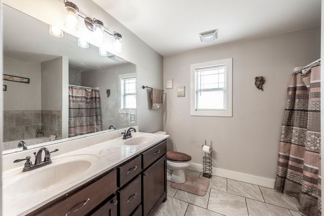 1699 Rapids Rd, Portland, TN 37148