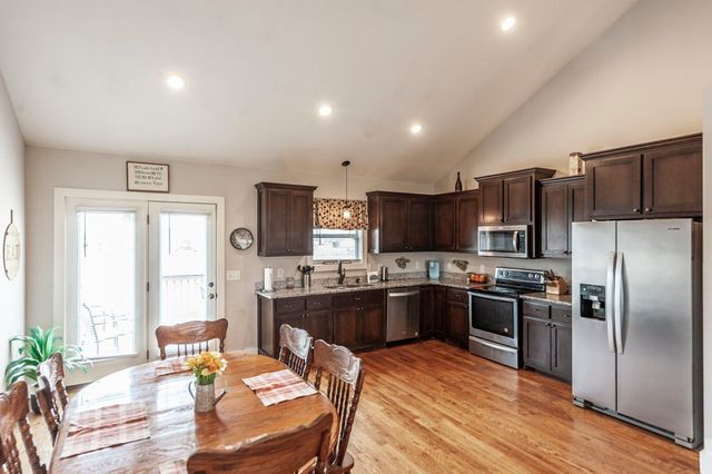 1699 Rapids Rd, Portland, TN 37148