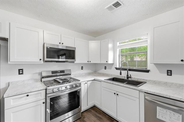 608 Crestmont Court, Jonesboro, GA 30238