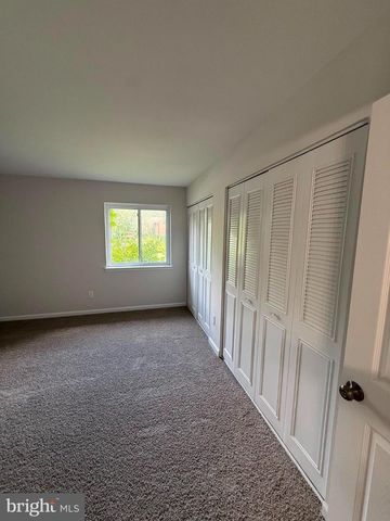 505 MEADOW WOODS LN, Lawrence Twp, NJ 08648