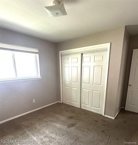 4210 Hazel Avenue, Lincoln Park, MI 48146