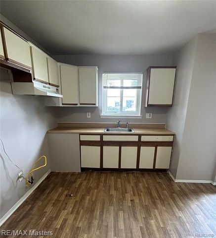 4210 Hazel Avenue, Lincoln Park, MI 48146