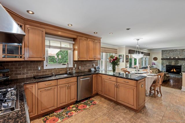 35 Pine Ridge Drive, Smithtown, NY 11787