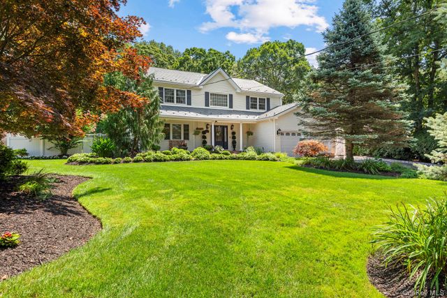 35 Pine Ridge Drive, Smithtown, NY 11787
