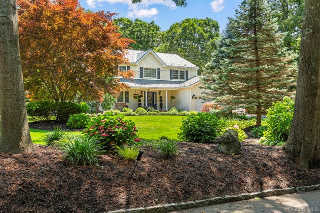 35 Pine Ridge Drive, Smithtown, NY 11787