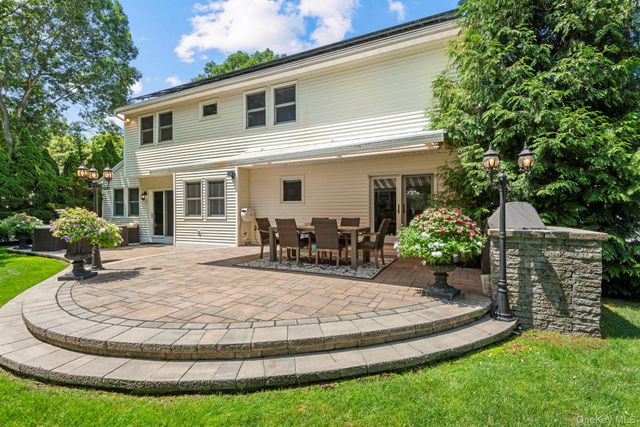 35 Pine Ridge Drive, Smithtown, NY 11787