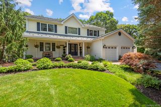 35 Pine Ridge Drive, Smithtown, NY 11787