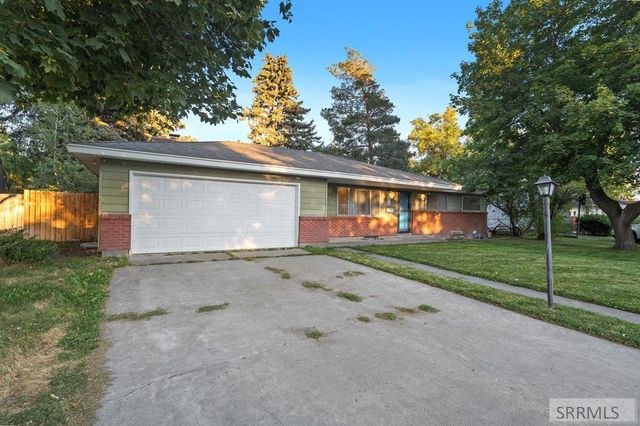 476 Davidson Drive, Idaho Falls, ID 83401