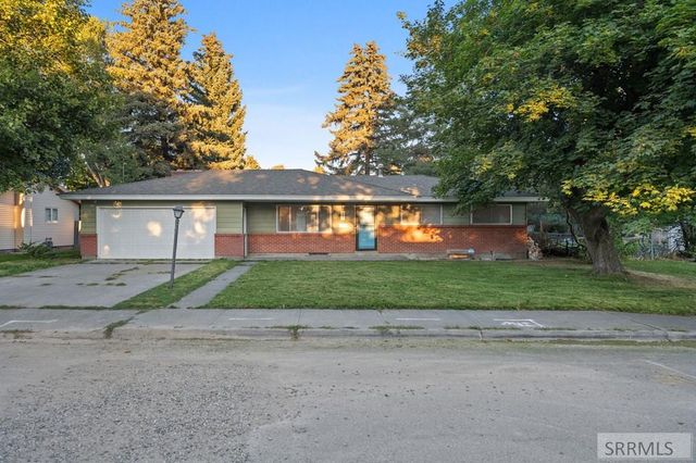 476 Davidson Drive, Idaho Falls, ID 83401