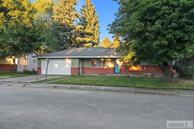 476 Davidson Drive, Idaho Falls, ID 83401