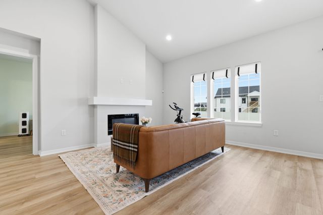 210 SW Prairie Trail Parkway, Ankeny, IA 50023