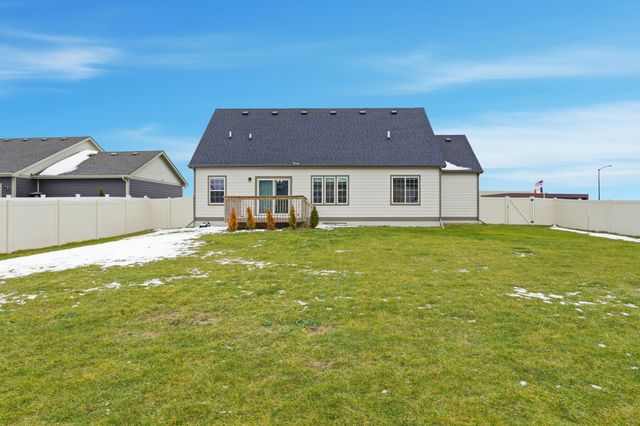 210 SW Prairie Trail Parkway, Ankeny, IA 50023