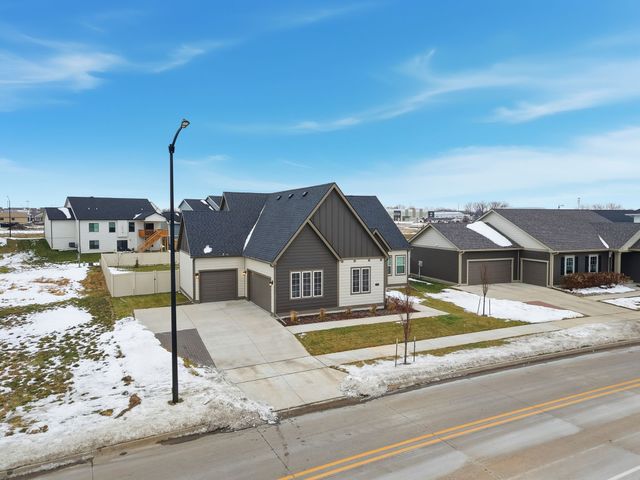 210 SW Prairie Trail Parkway, Ankeny, IA 50023
