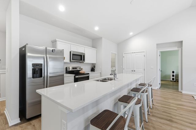 210 SW Prairie Trail Parkway, Ankeny, IA 50023