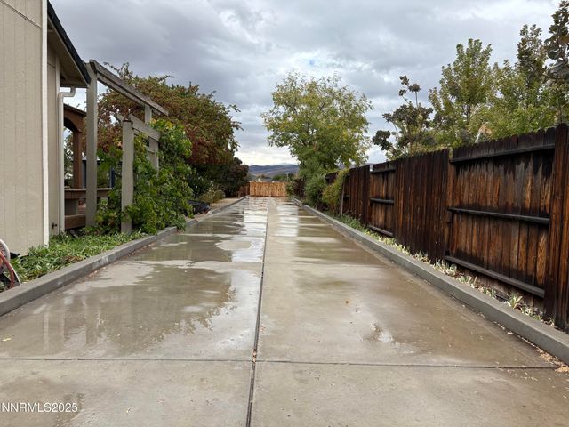 245 Moonbeam Drive, Sparks, NV 89441