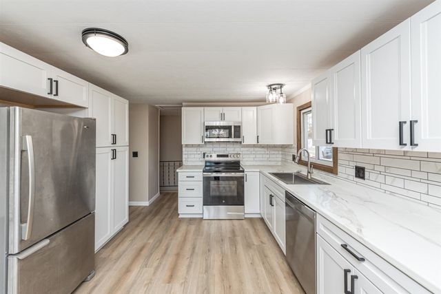 19820 Ivey Road, Chelsea, MI 48118