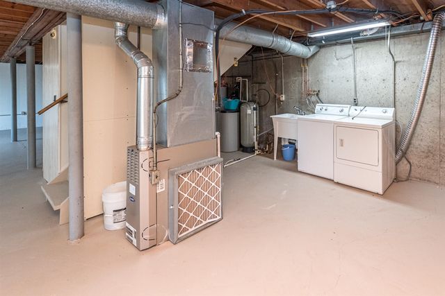 19820 Ivey Road, Chelsea, MI 48118