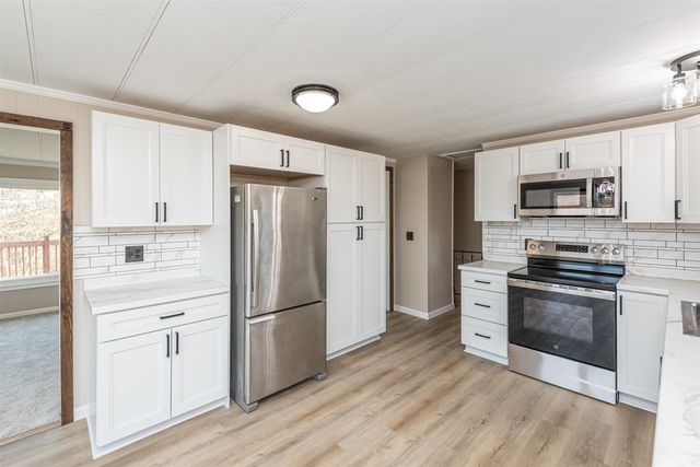 19820 Ivey Road, Chelsea, MI 48118