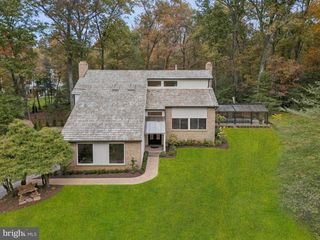 11000 OAKTON WOODS WAY, Oakton, VA 22124