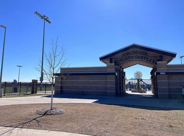 2212 Greystone Drive, Denton, TX 76207