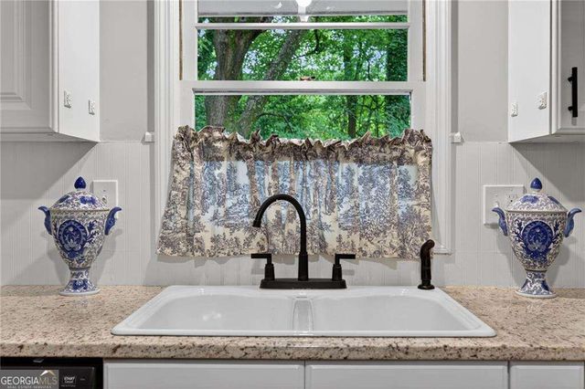 558 Boyds Drive SE, Marietta, GA 30067