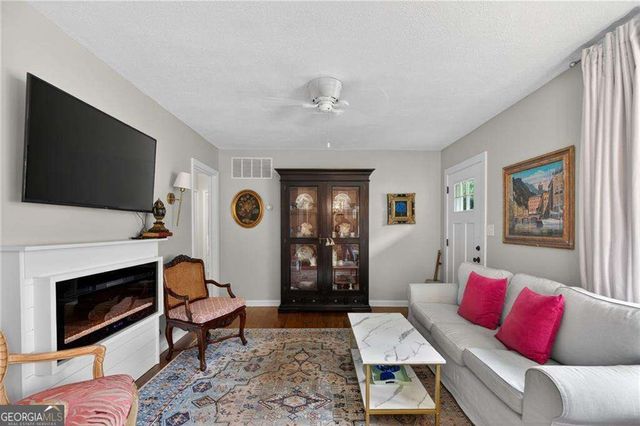 558 Boyds Drive SE, Marietta, GA 30067