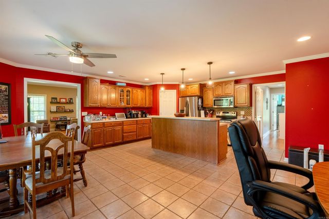 615 Yarnell Rd, Searcy, AR 72143