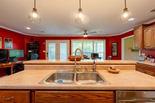 615 Yarnell Rd, Searcy, AR 72143