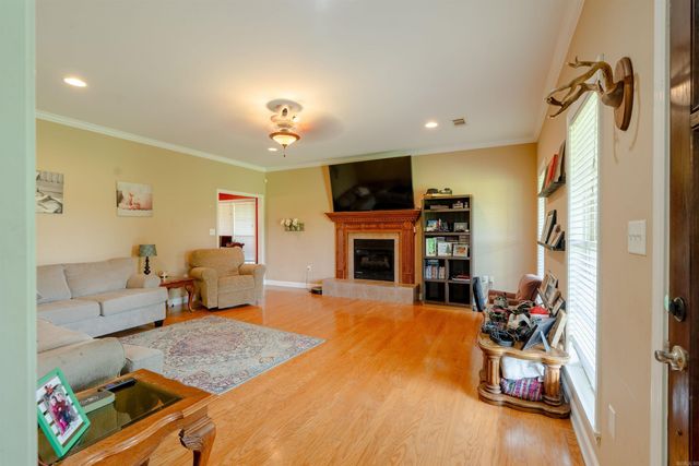615 Yarnell Rd, Searcy, AR 72143