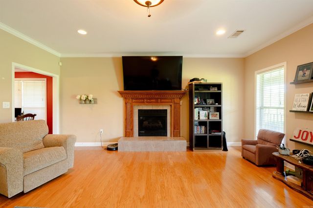 615 Yarnell Rd, Searcy, AR 72143