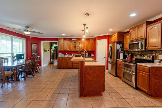 615 Yarnell Rd, Searcy, AR 72143