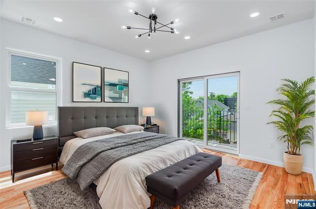 85 Myrtle Avenue, Jersey City, NJ 07305