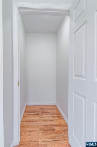 85 Myrtle Avenue, Jersey City, NJ 07305