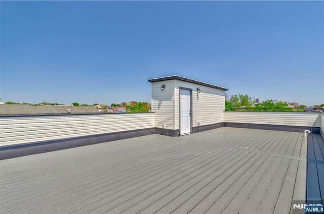 85 Myrtle Avenue, Jersey City, NJ 07305