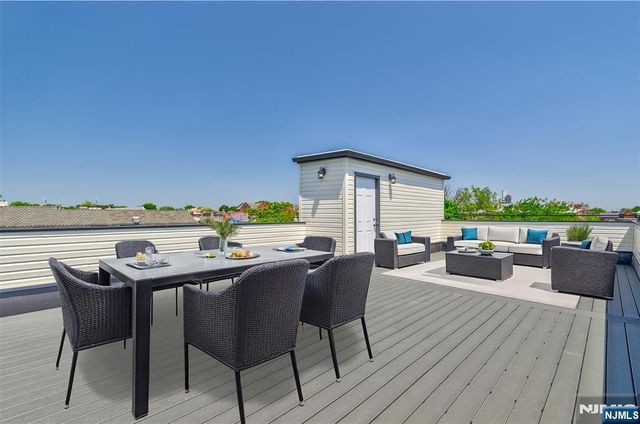 85 Myrtle Avenue, Jersey City, NJ 07305